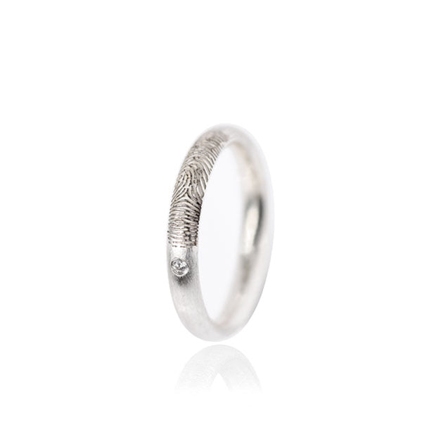BAKS fingeraftryk sølv med diamant