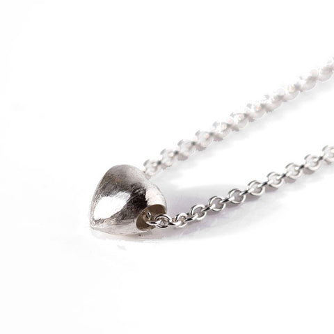 Hjerte vedhæng med kæde sølv